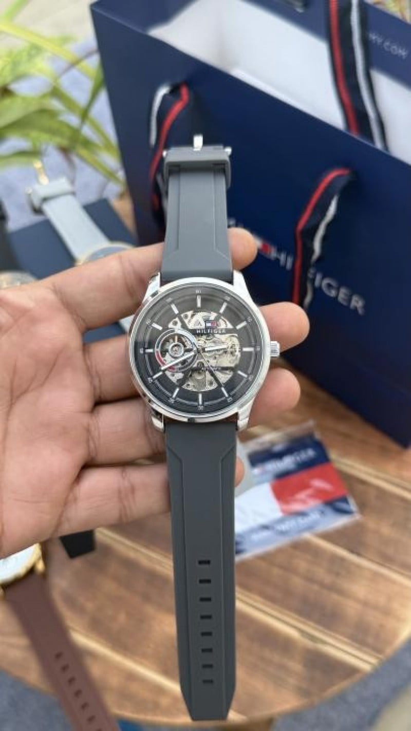 Tomm y Hilfiger Automatic