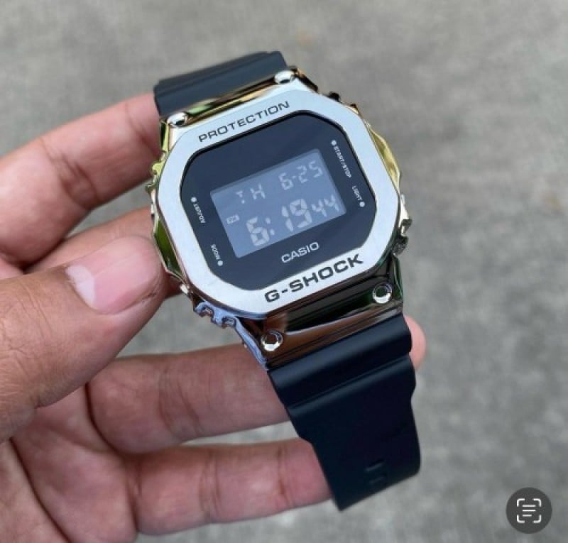 Casio g shock gms5600