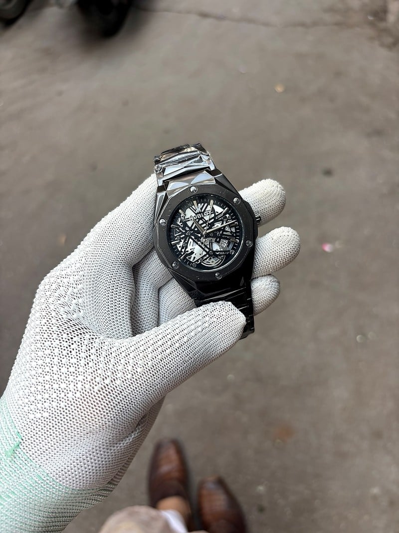 Hublot Big Bang Aero Bang full black Skeleton Dial Watch Quartz
