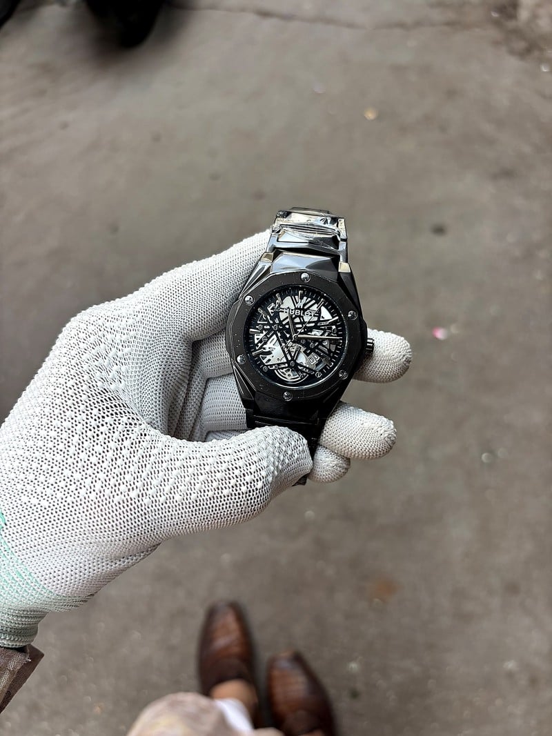 Hublot Big Bang Aero Bang full black Skeleton Dial Watch Quartz
