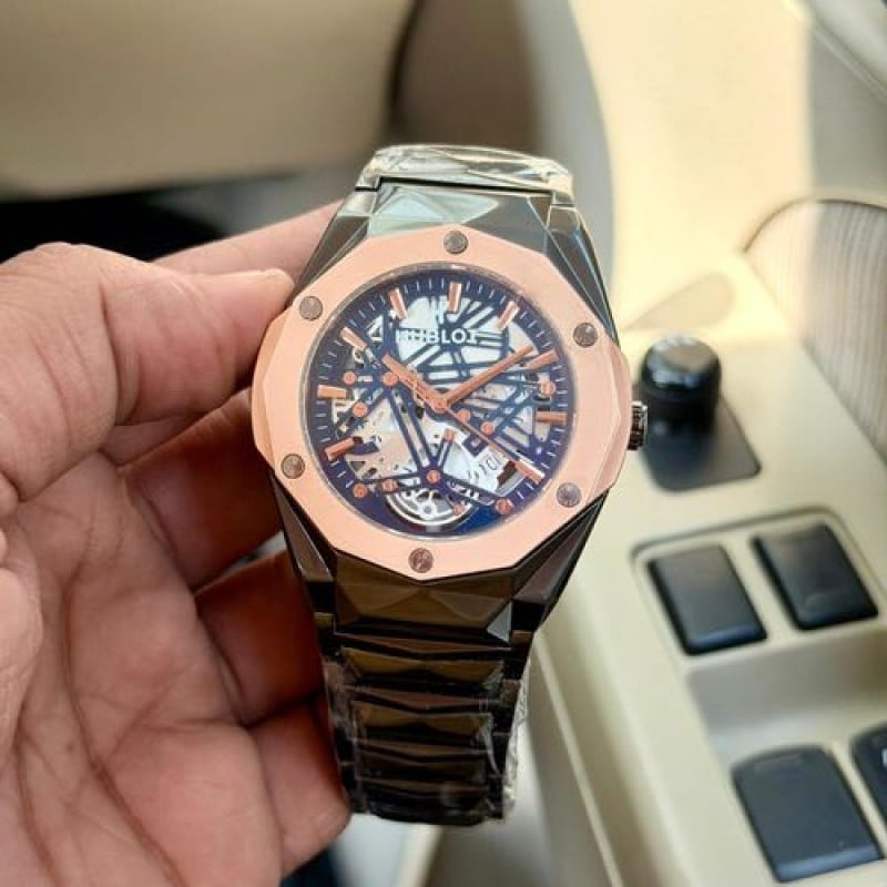Hublot Big Bang Aero Bang 18K Rose Gold Skeleton Dial Watch Quartz
