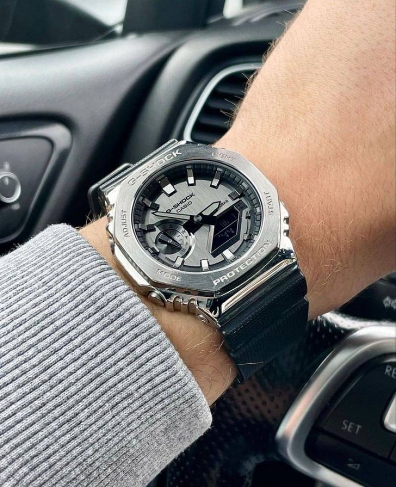 G shock Ga2100