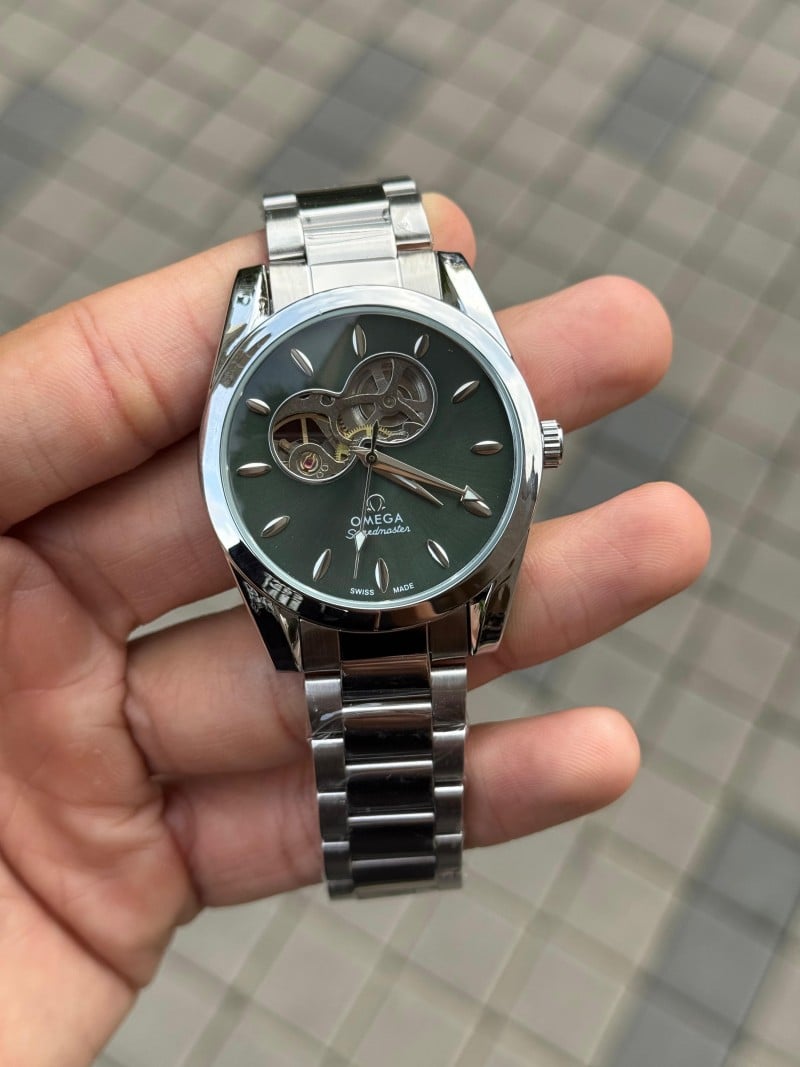 Omeg a Speed master Automatic Silver Green