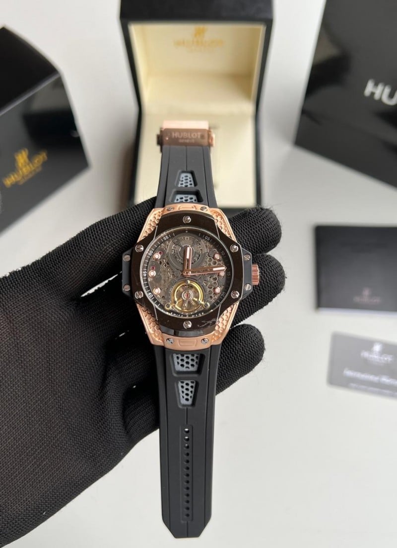 Hublo t Big Bang Tourbillon Open Heart Automatic