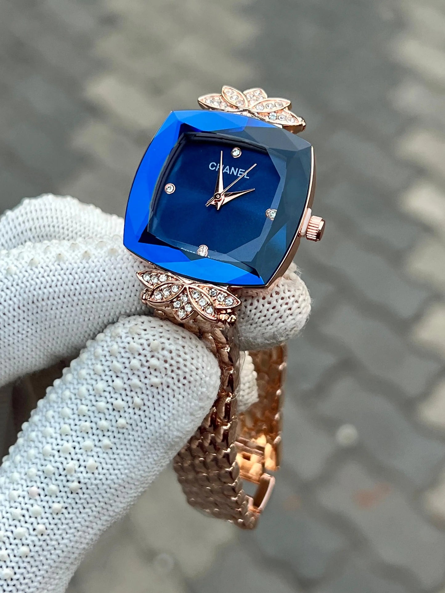Channel Blue Gold