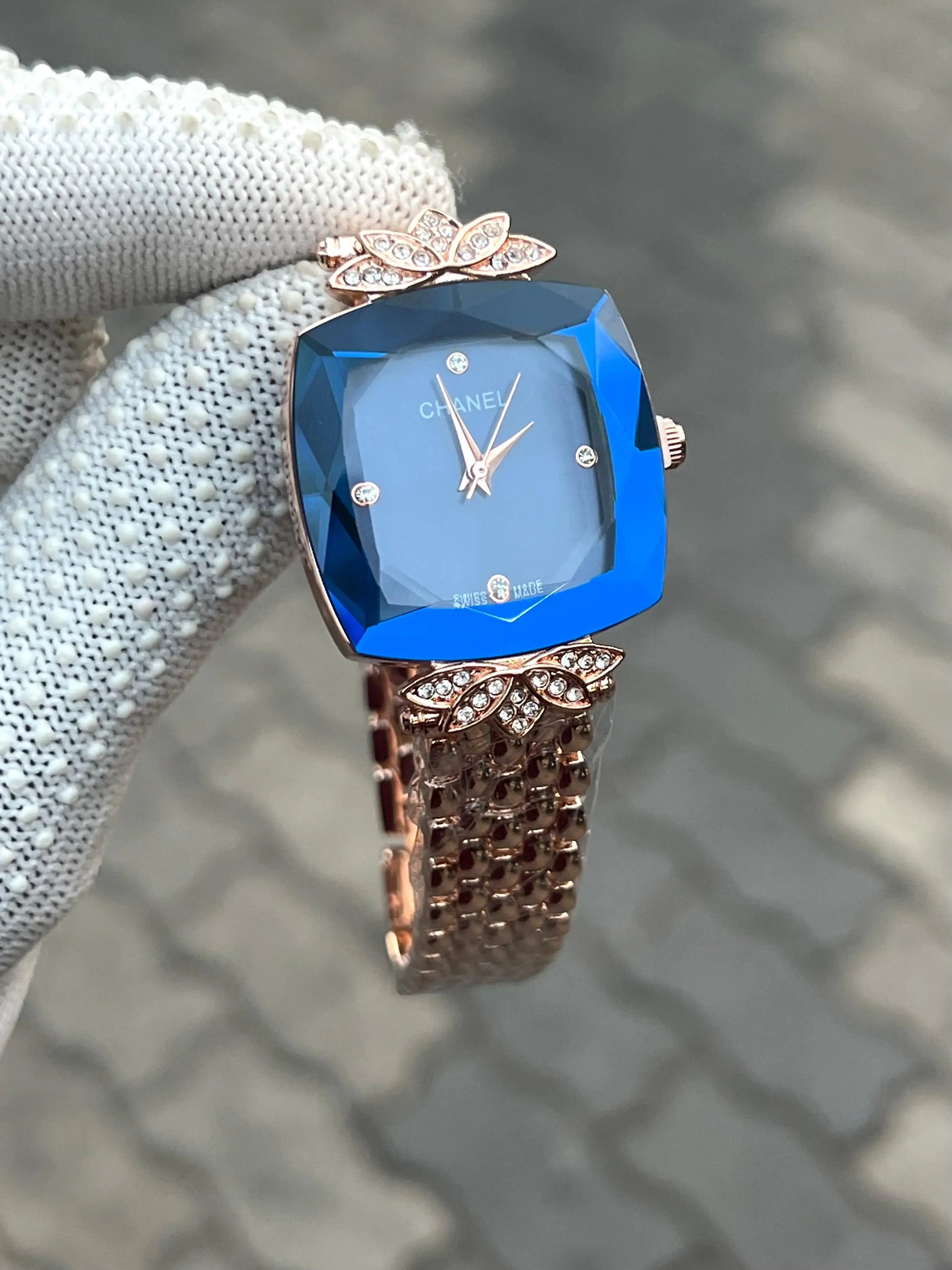 Channel Blue Gold