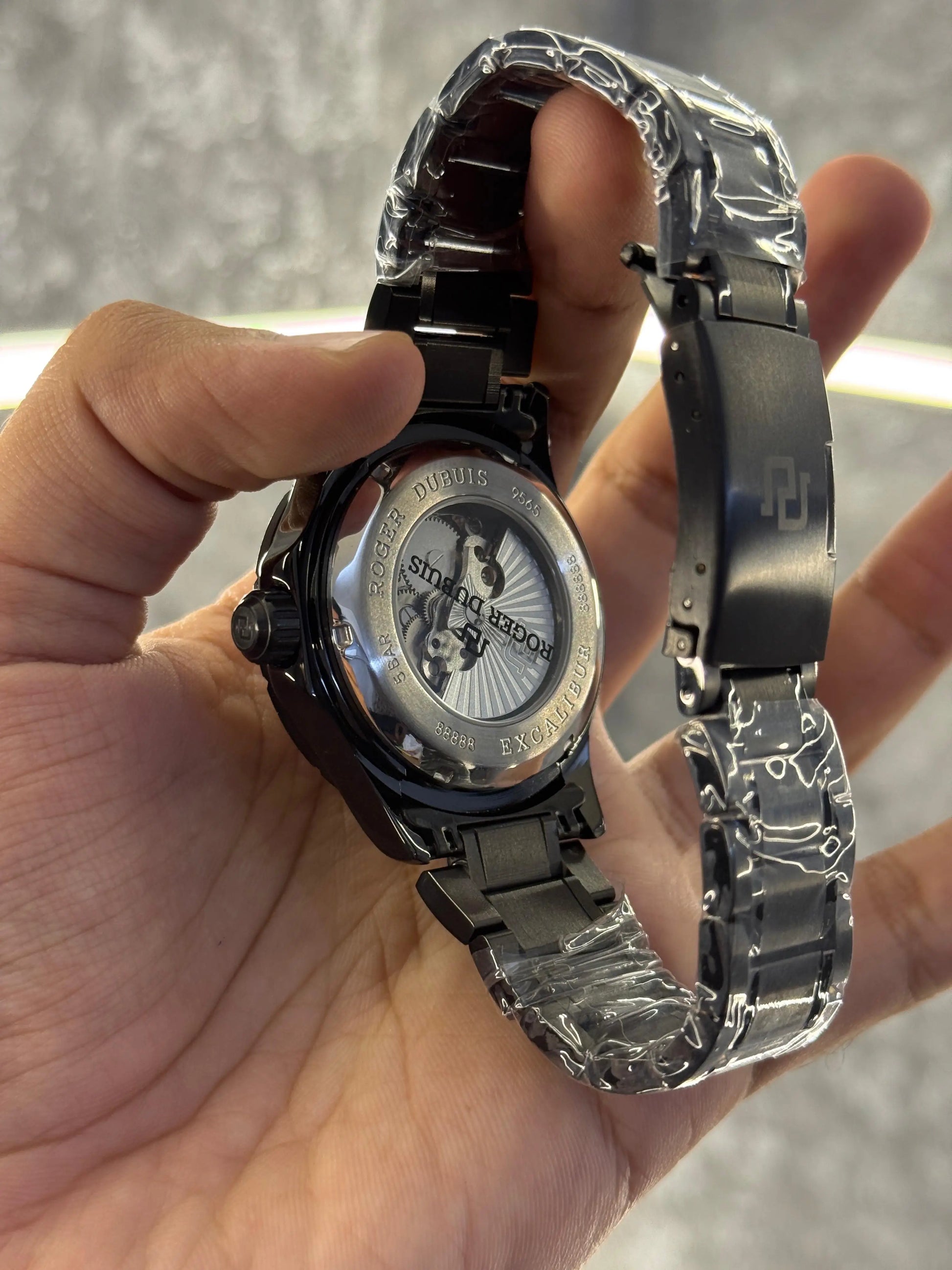 Roger dubuis Skeleton dial Automatic Back open Og lock