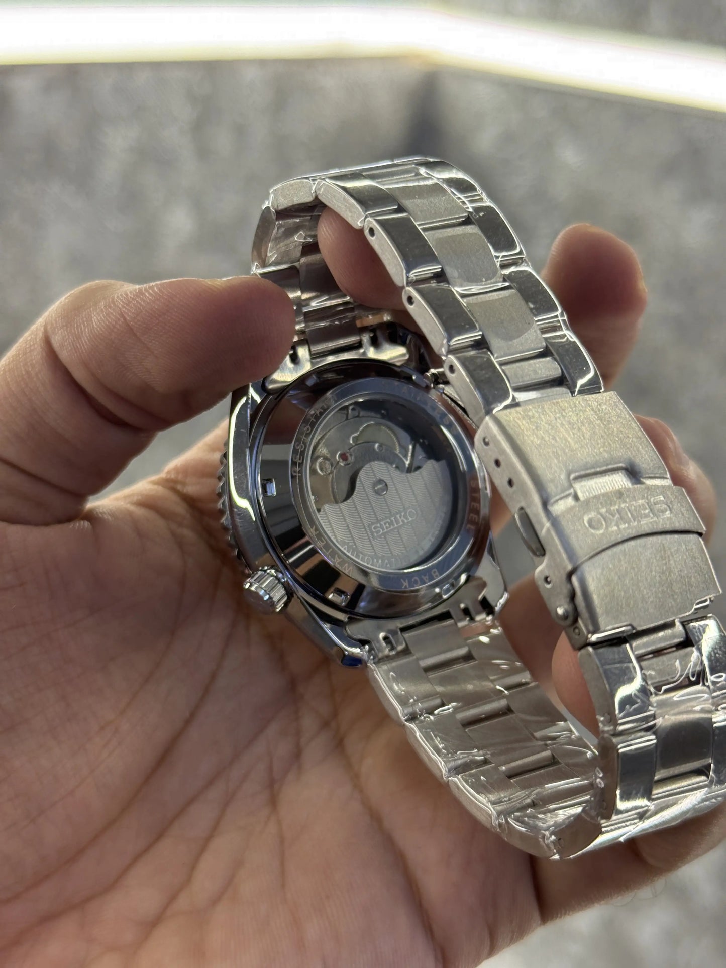 Seiko Prospex Gmt divers ocean wave Blue